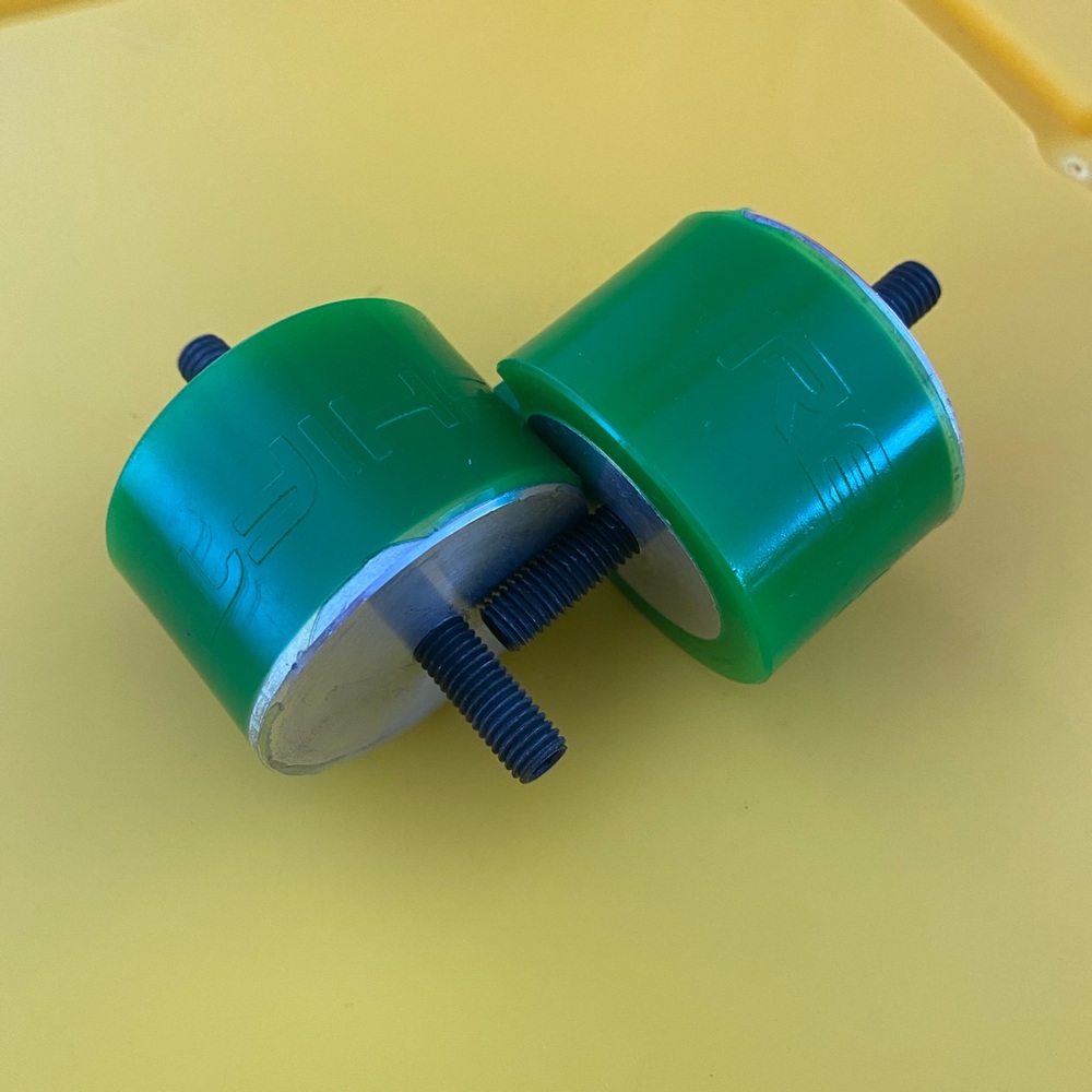 Green REV SHIFT Transmisión mount semi solid BMW 135i E82 2008 and other models…